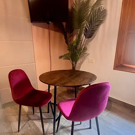 Casa De Lirios Nocleg ze śniadaniem