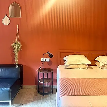 Casa De Lirios 무로데알코이