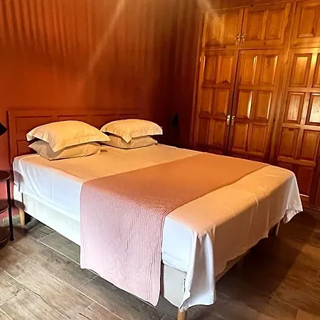Casa De Lirios 4* 무로데알코이